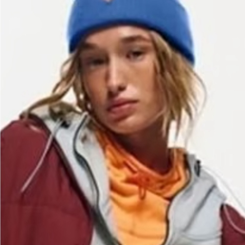 Adorable, Free People Iconic Buti logo beanie❤️ NWOT - Picture 2 of 4
